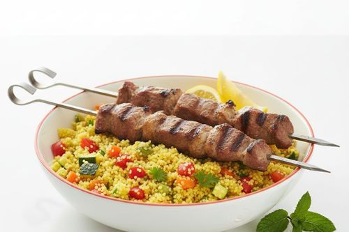 Couscous  brochettes d'agneau